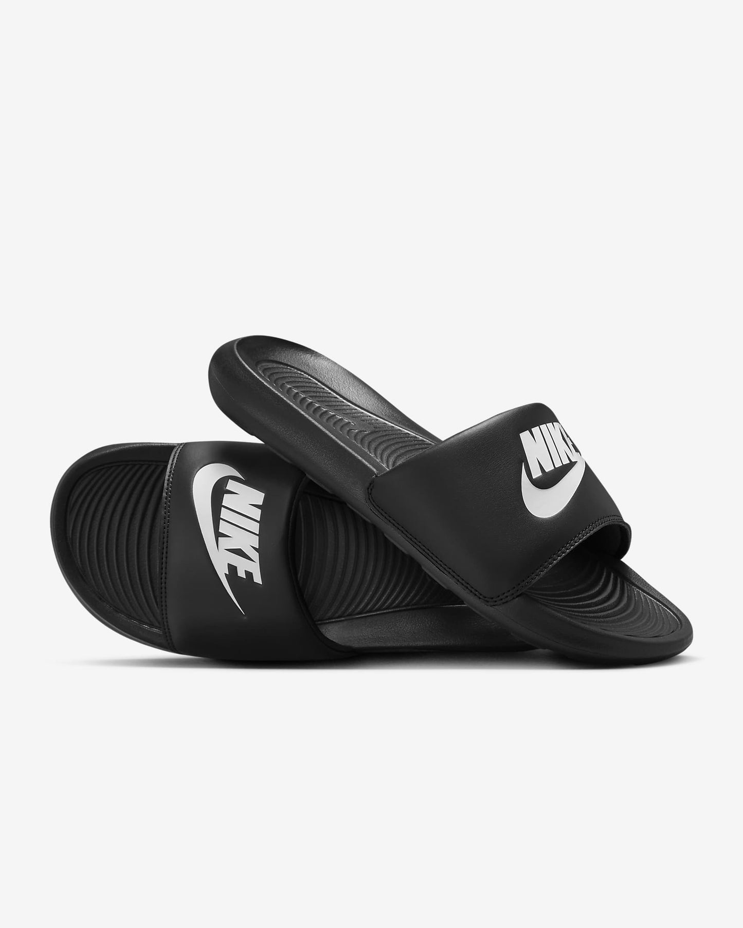 Nike Victori One Black White